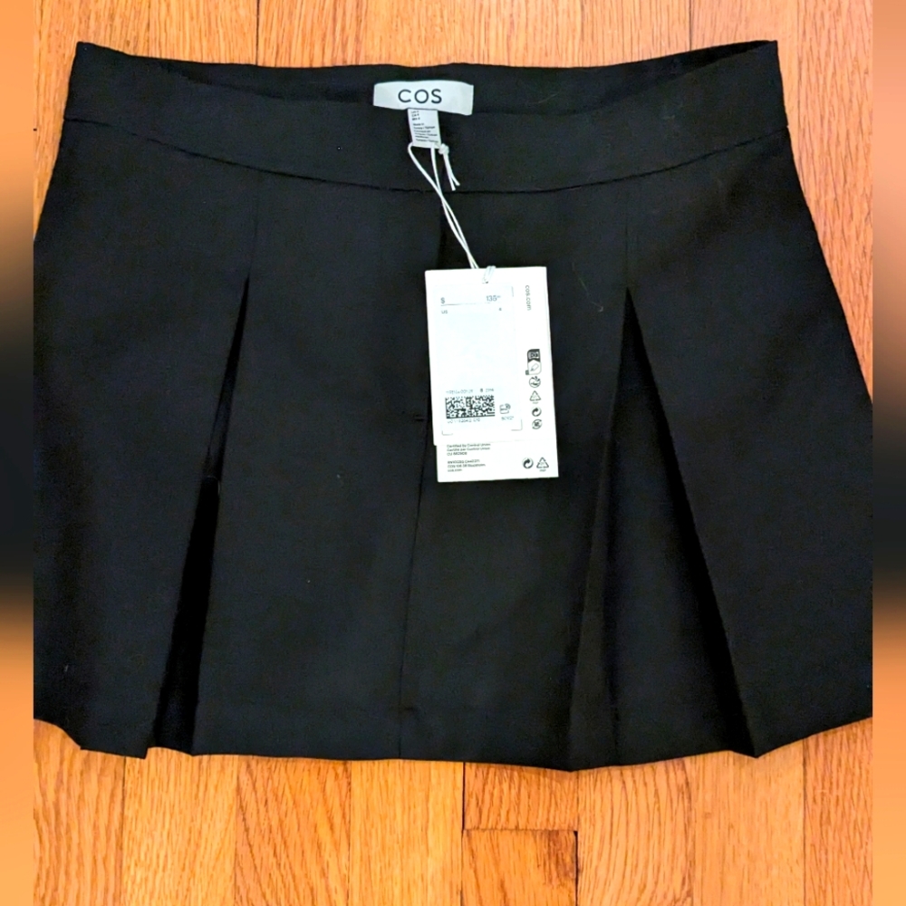 Brand new w/tags Cos Black Mini Skirt